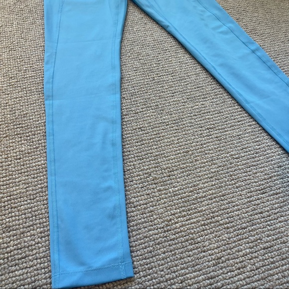 Girlfriend Collective Compressive High-Rise Legging in Haze (XS) - Picture 8 of 10